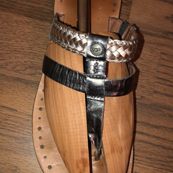 Authentic UGG Audra Thong Sandal - Picture 6 of 11